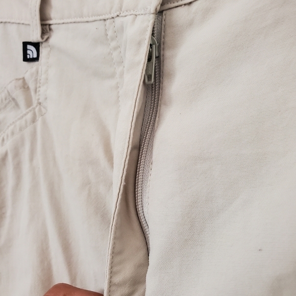 The North Face Convertible Hiking Pants Bermuda Shorts Women's Tan/Khaki Size 10 - Picture 8 of 10